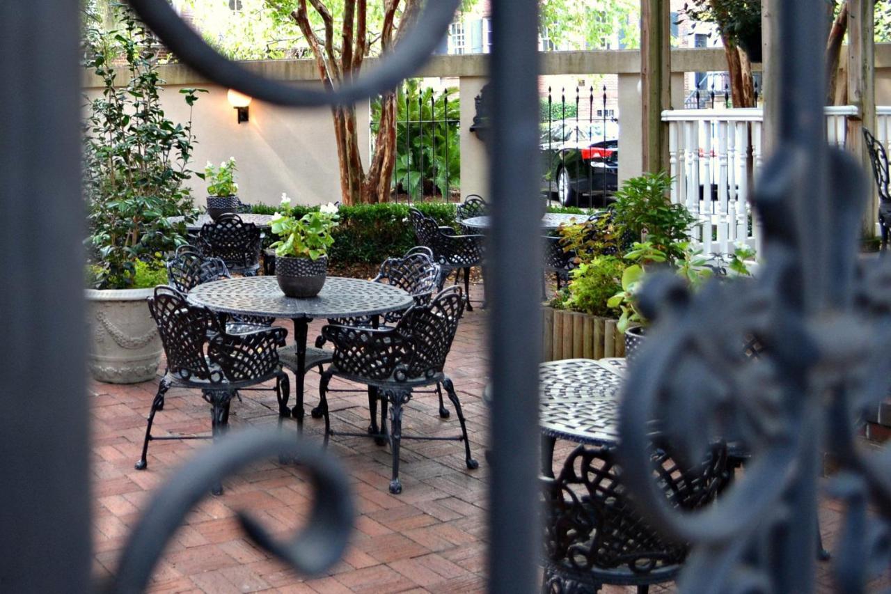 The Presidents' Quarters Inn Savannah Extérieur photo